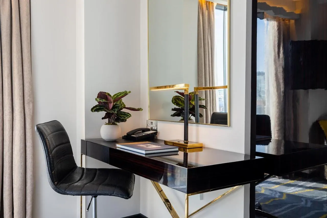 Hotel Saint London